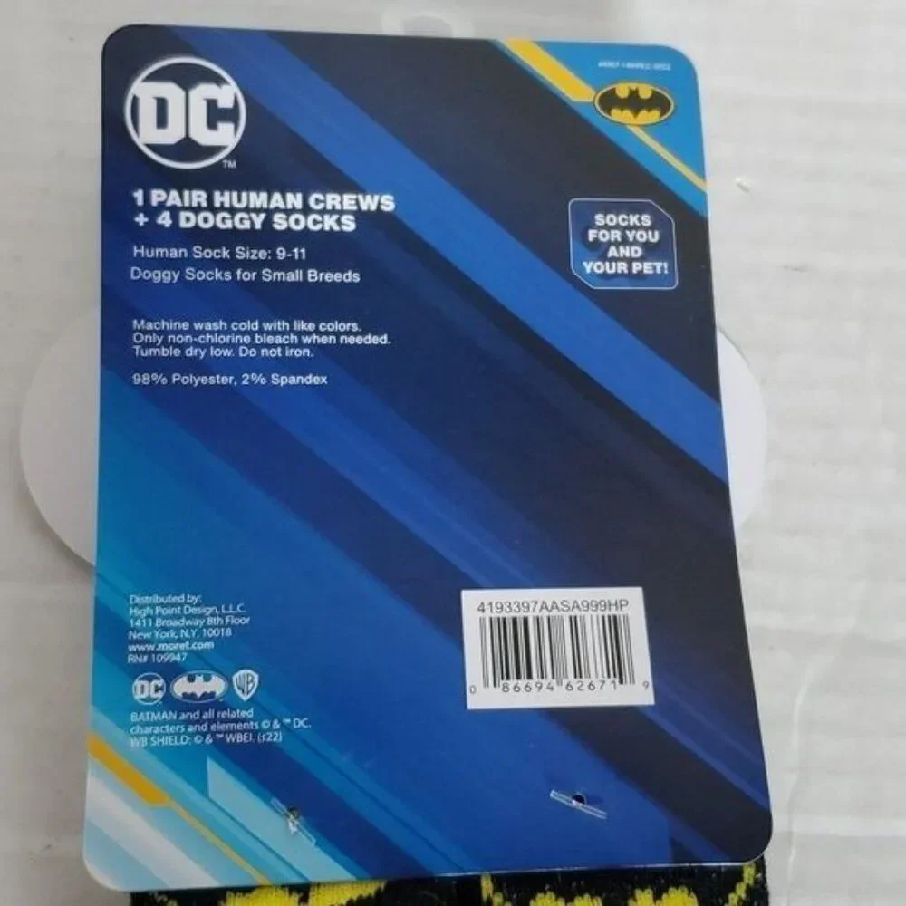 DC BATMAN SUPERMAN CREW SOCKS MEN'S WOMEN'S WOMAN'S SMALL DOG CAT ANIMAL SOCK